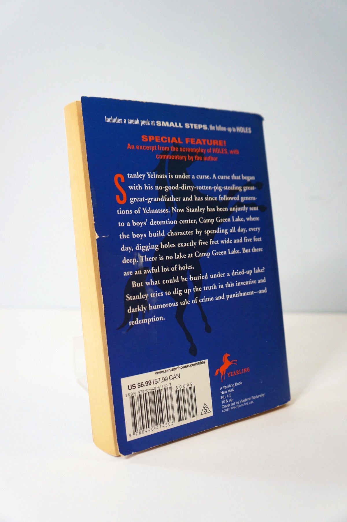 Holes by Louis Sachar Paperback