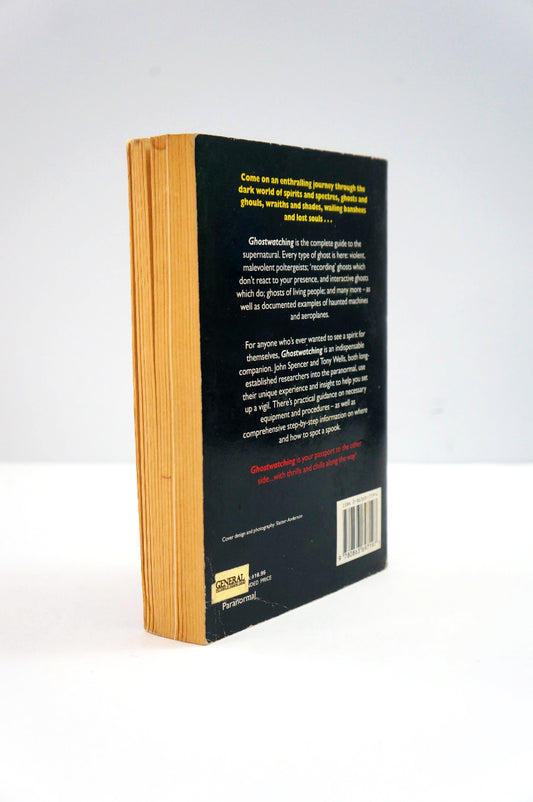 Back cover of Ghost Watching