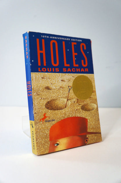 Holes by Louis Sachar Paperback
