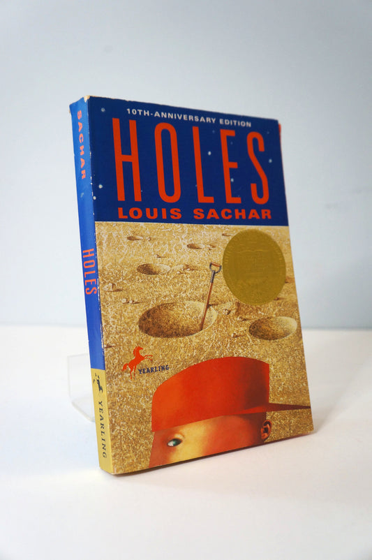 Holes by Louis Sachar Paperback