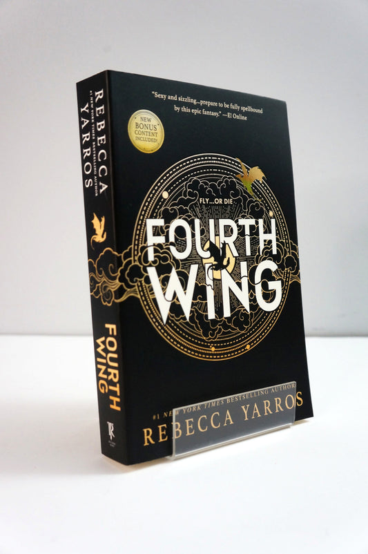 Cover of Fourth Wing, a fantasy romance novel written by the American author Rebecca Yarros