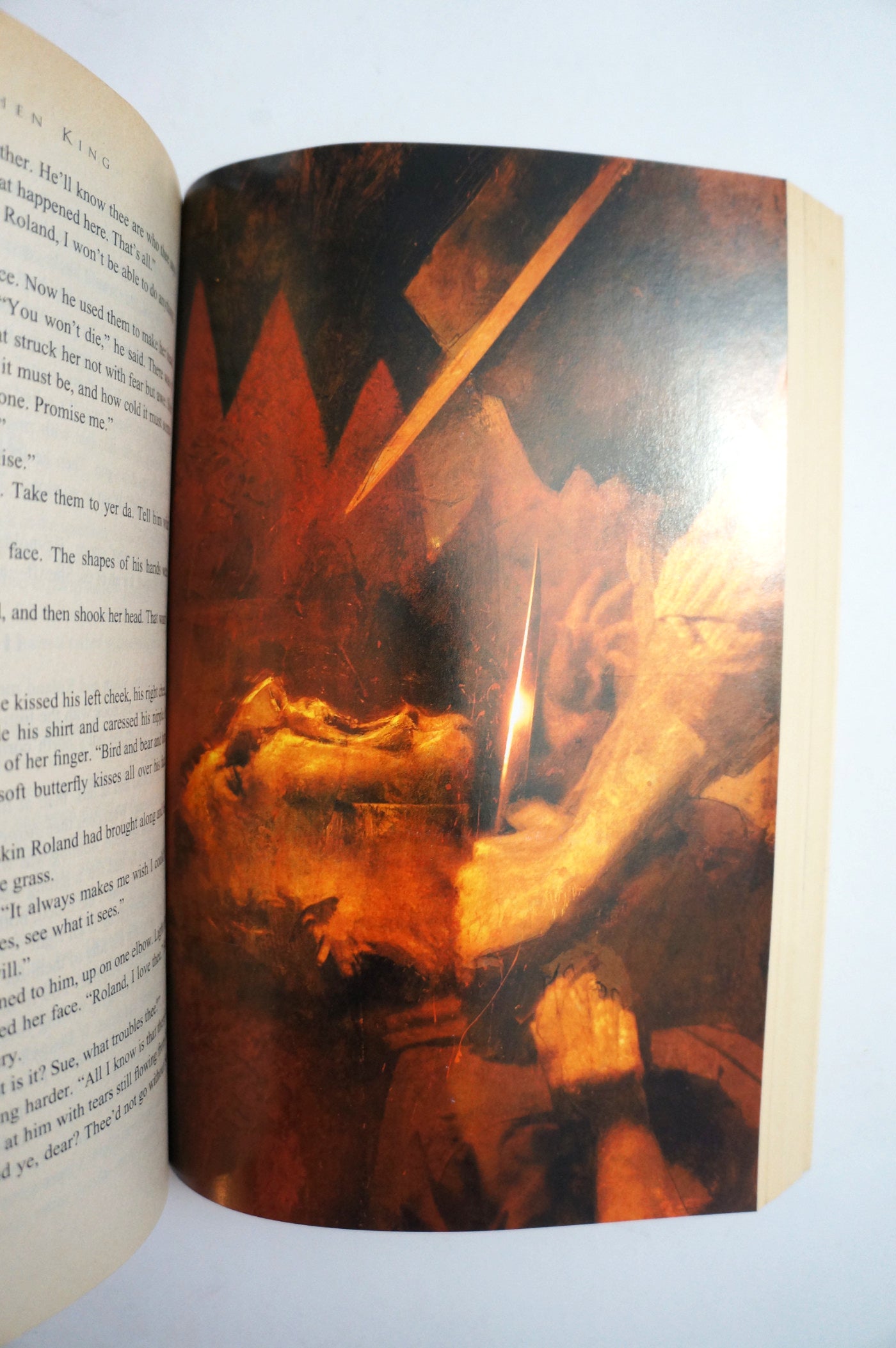 Wizard and Glass (the Dark Tower IV) by Stephen King 1997